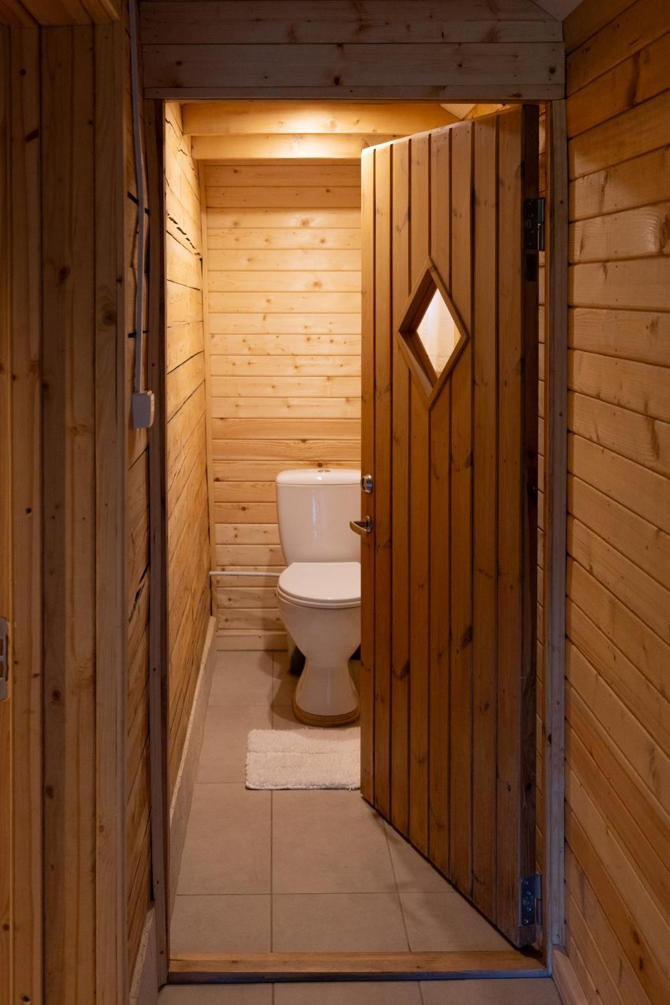 Kalna Smizu Pirtina Feriehus *